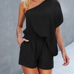 NWT One Shoulder Bat-Wing Sleeve Black XL Romper